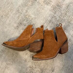 Jeffrey Campbell cowboy style boots